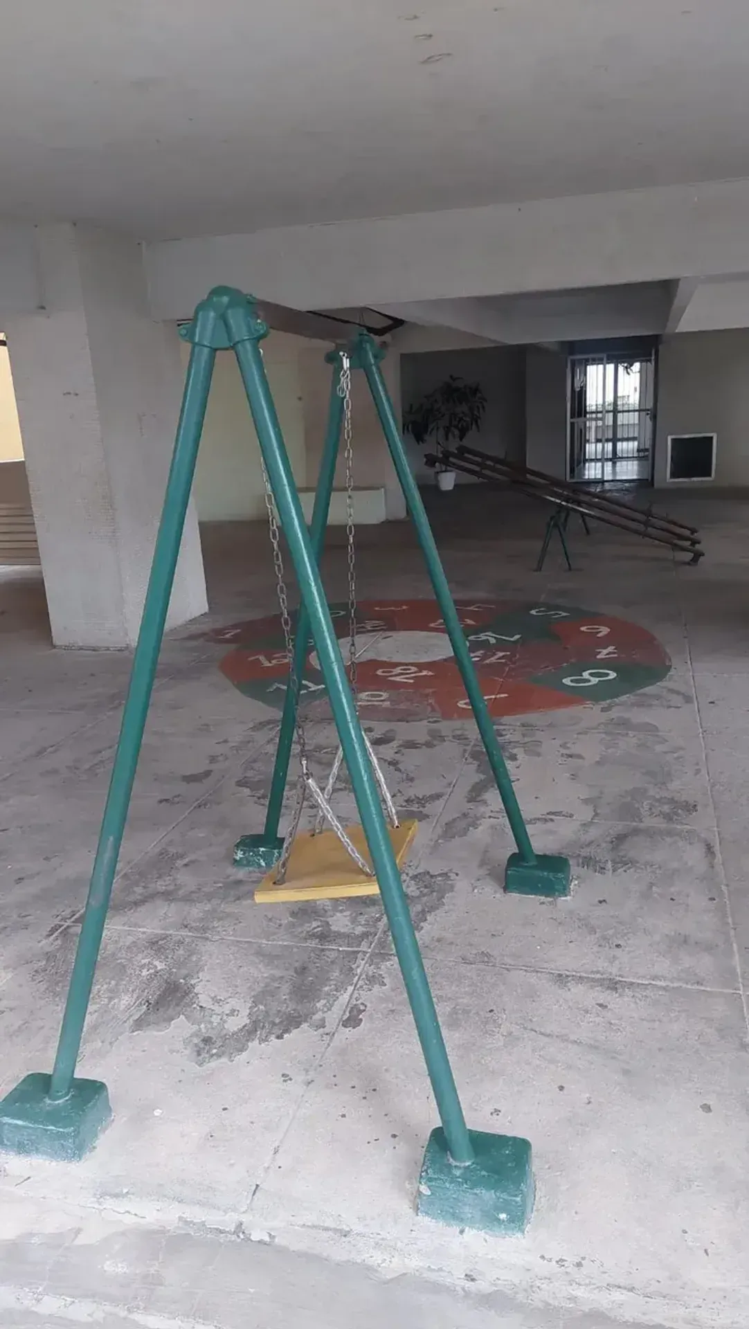 Unfurnished 2-bedroom apartment with 70 m² — photo 34