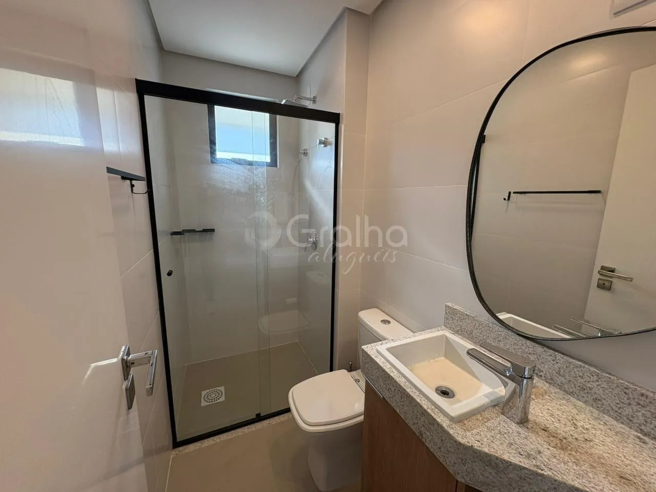 Furnished 2-bedroom 2-bath apartment with 71 m² and 1 parking — photo 18