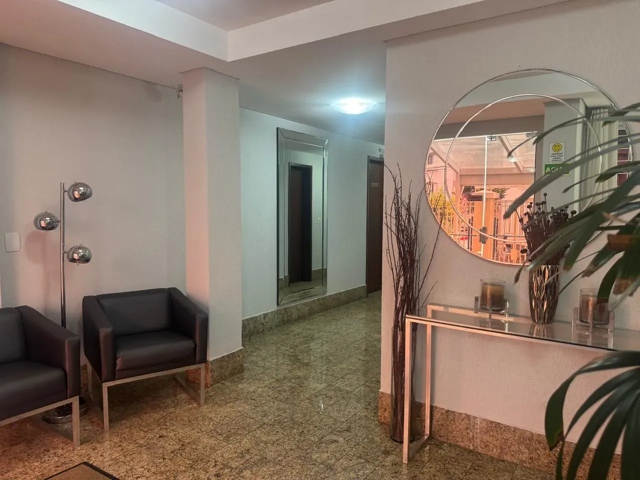 One-bedroom apartment with a washing machine in Curitiba — photo 16