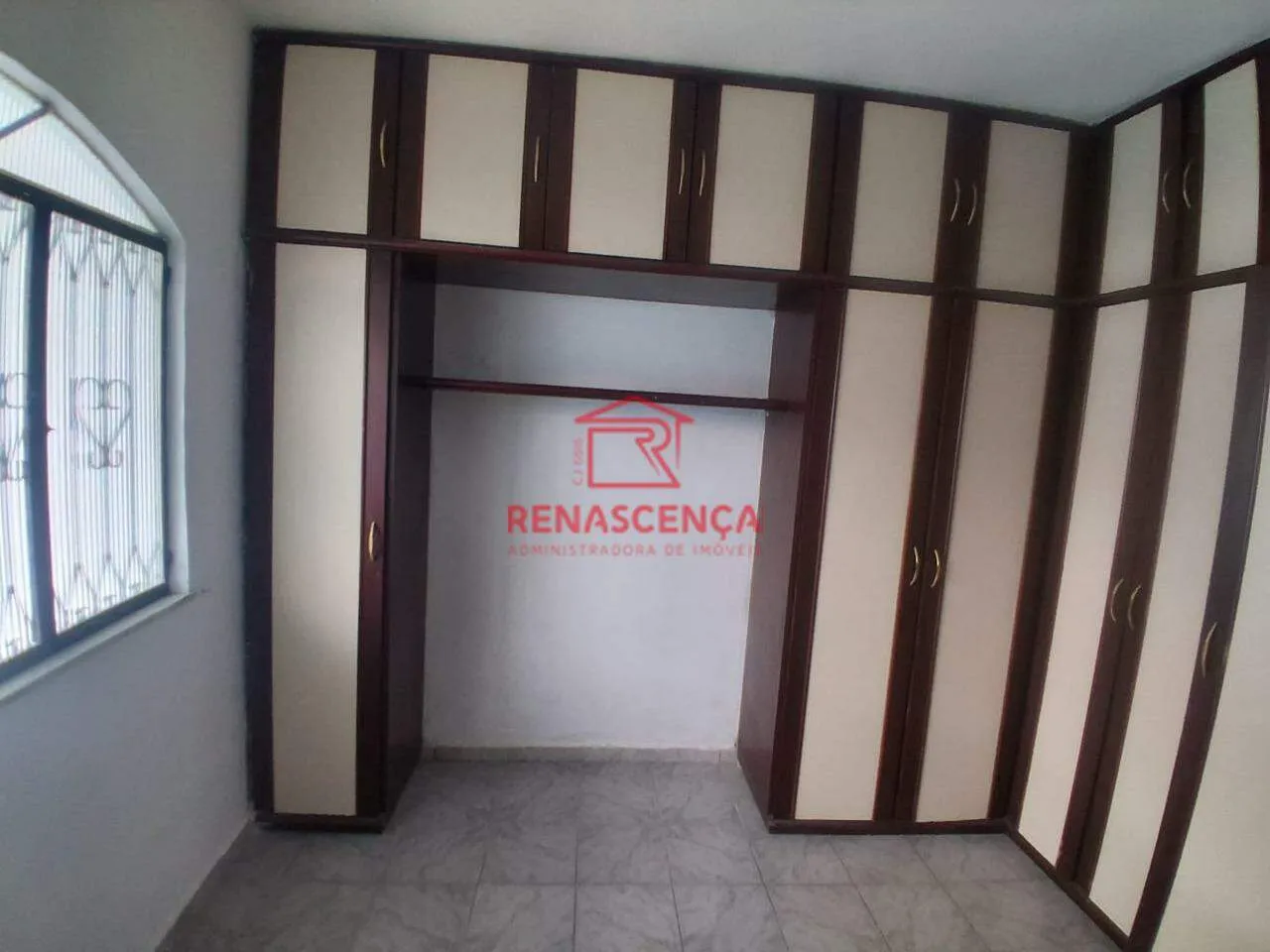 2-bedroom house, 1 with its own bathroom, 166 m² — photo 3