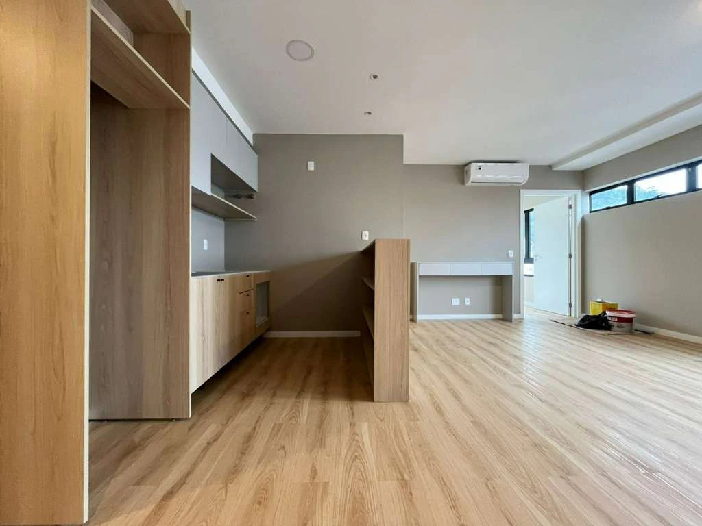 Apartamento sem mobília de 1 quarto com cozinha integrada — photo 2