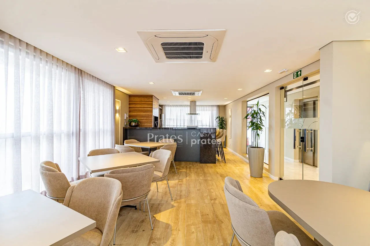 1-bedroom apartment with an open-plan kitchen — photo 23