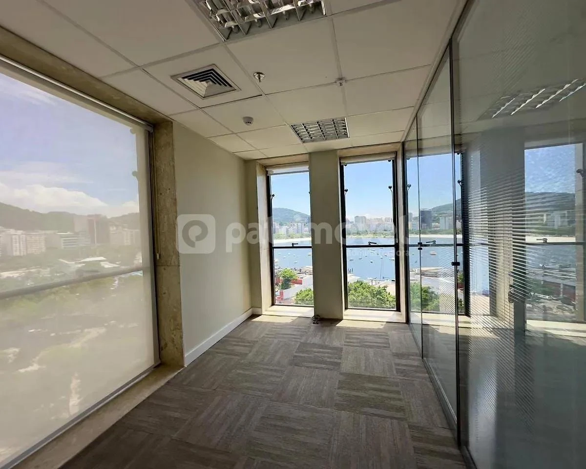Немеблированная квартира 780 м²: 1 спальня и 6 санузлов — photo 18