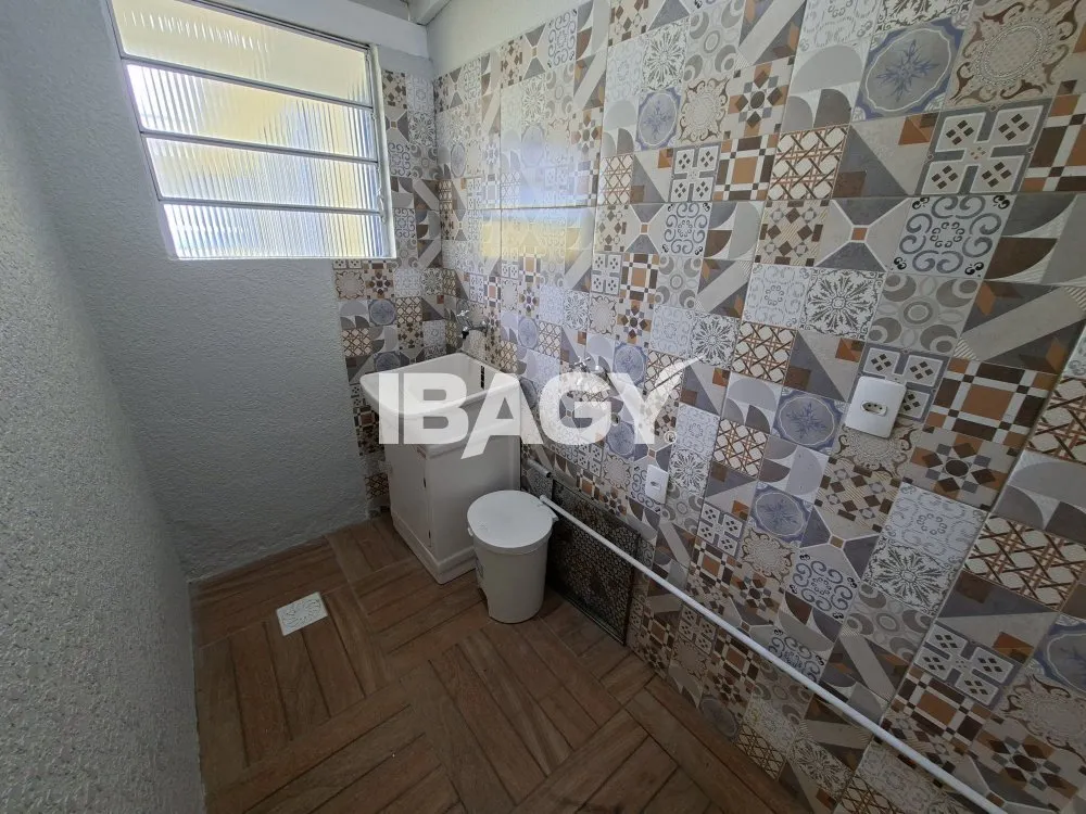 House with 3 bedrooms and open-plan gas kitchen — photo 11