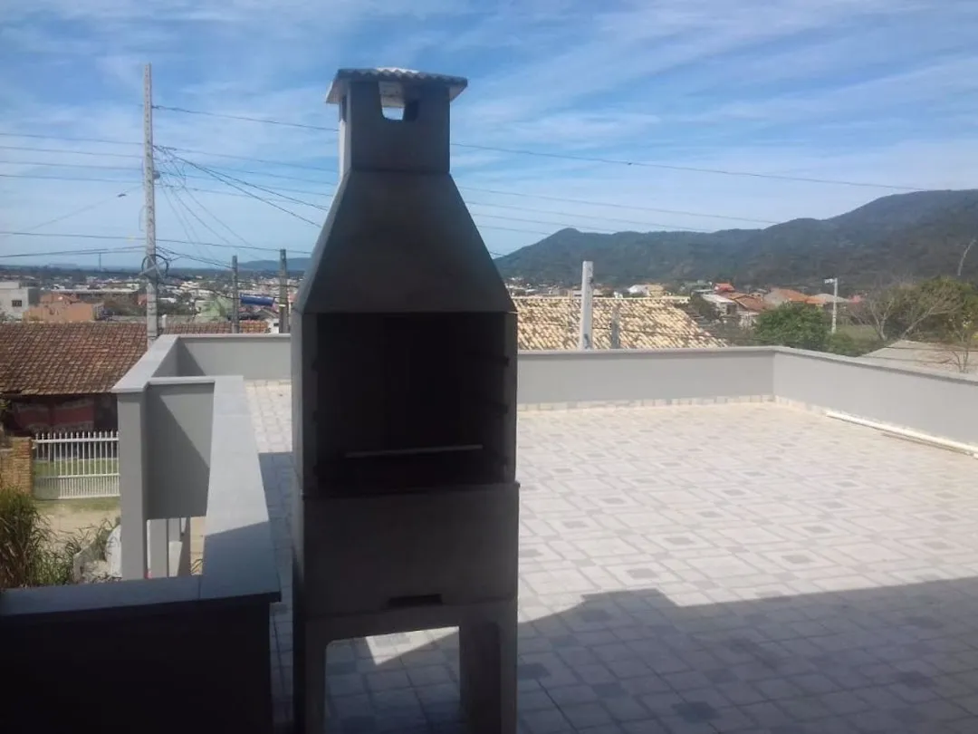 Casa mobiliada de 3 quartos com varanda gourmet