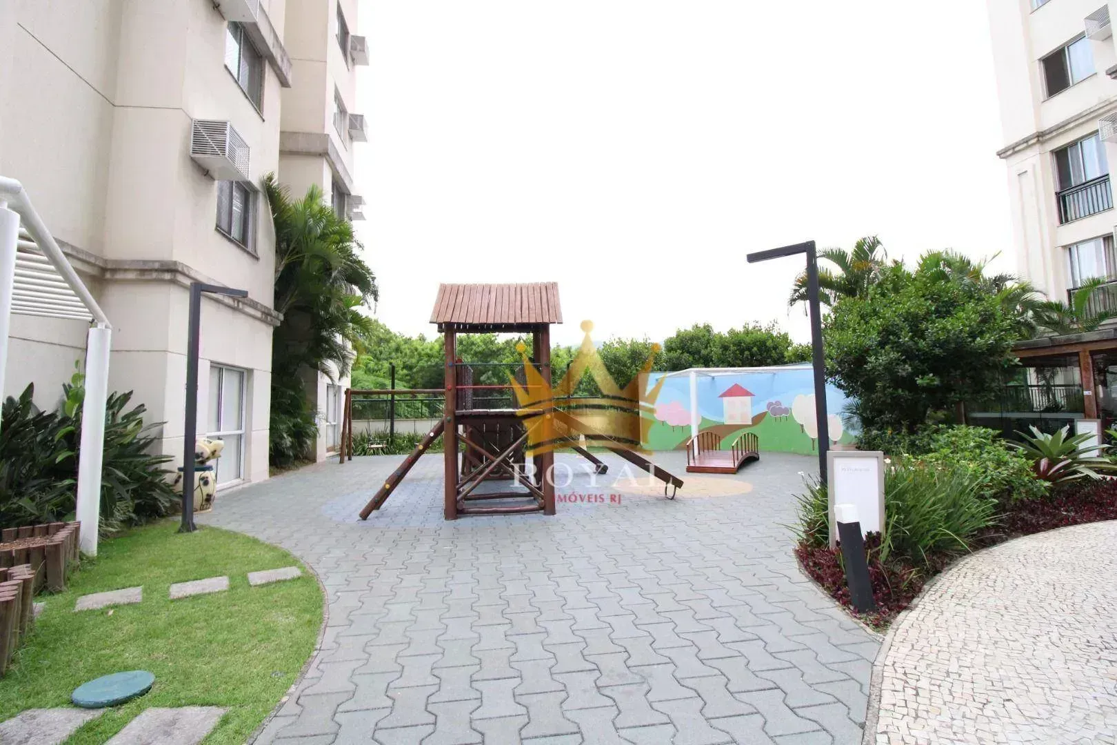 Apartment, 70 m², with a glass-enclosed balcony — photo 19