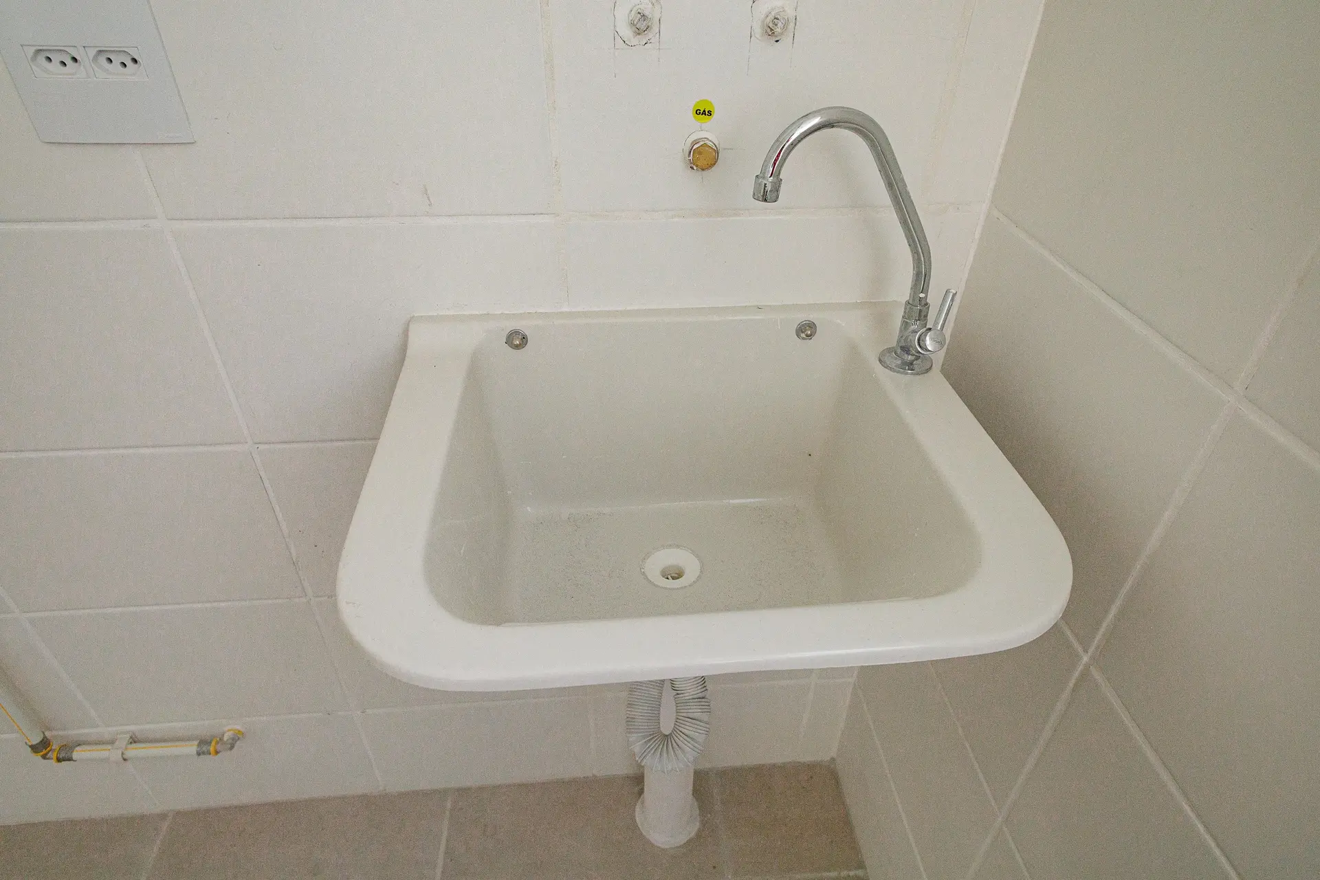 Apartamento sin amueblar de 2 dormitorios con plaza y lavandería — photo 20