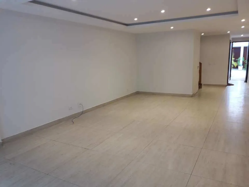 Condo house with 3 bedrooms, 5 bathrooms and 3 parking spots — photo 17