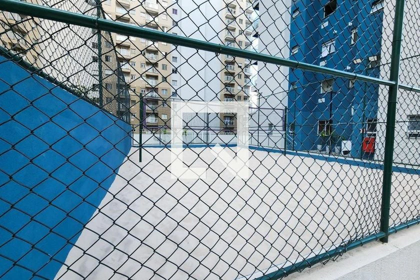 Glass-enclosed balcony in a one-bedroom apartment, 36 m² — photo 12