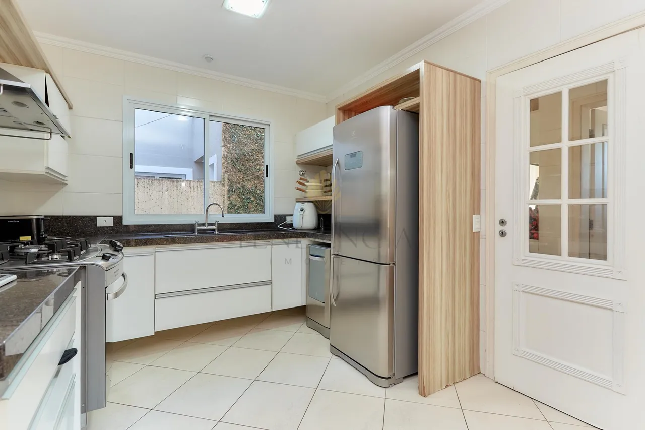 Furnished house with 4 en-suite bedrooms and gas kitchen — photo 6