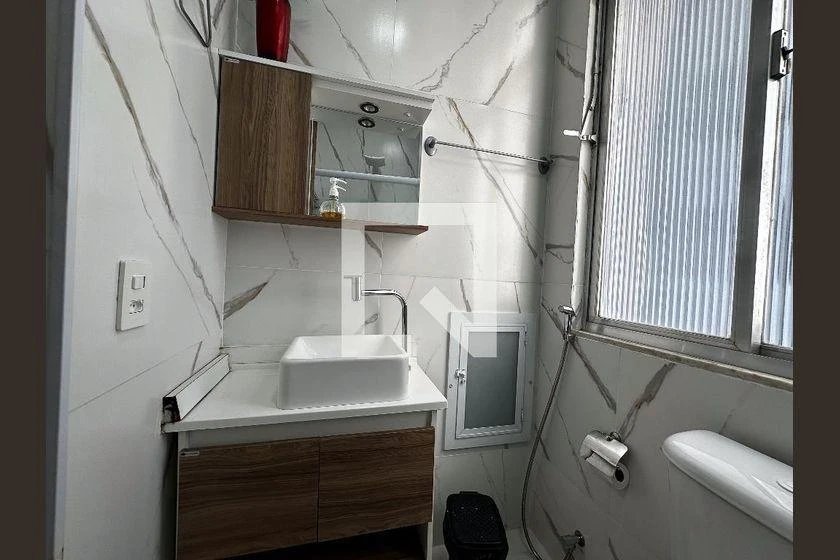 Квартира з 1 спальнею, компактною кухнею та душем у склі — photo 13