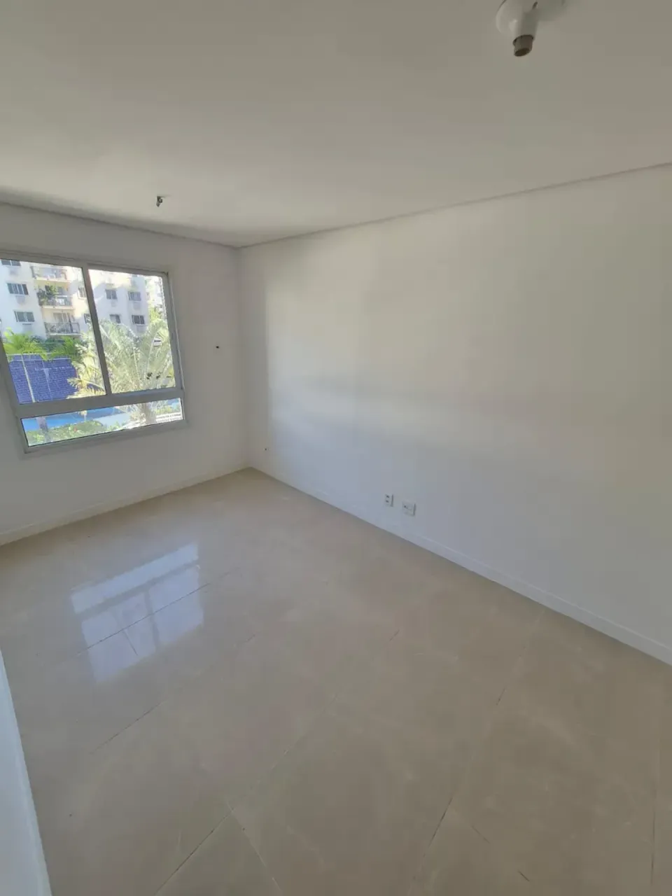 Apartment with 2 bedrooms and 2 bathrooms with no parking — photo 4