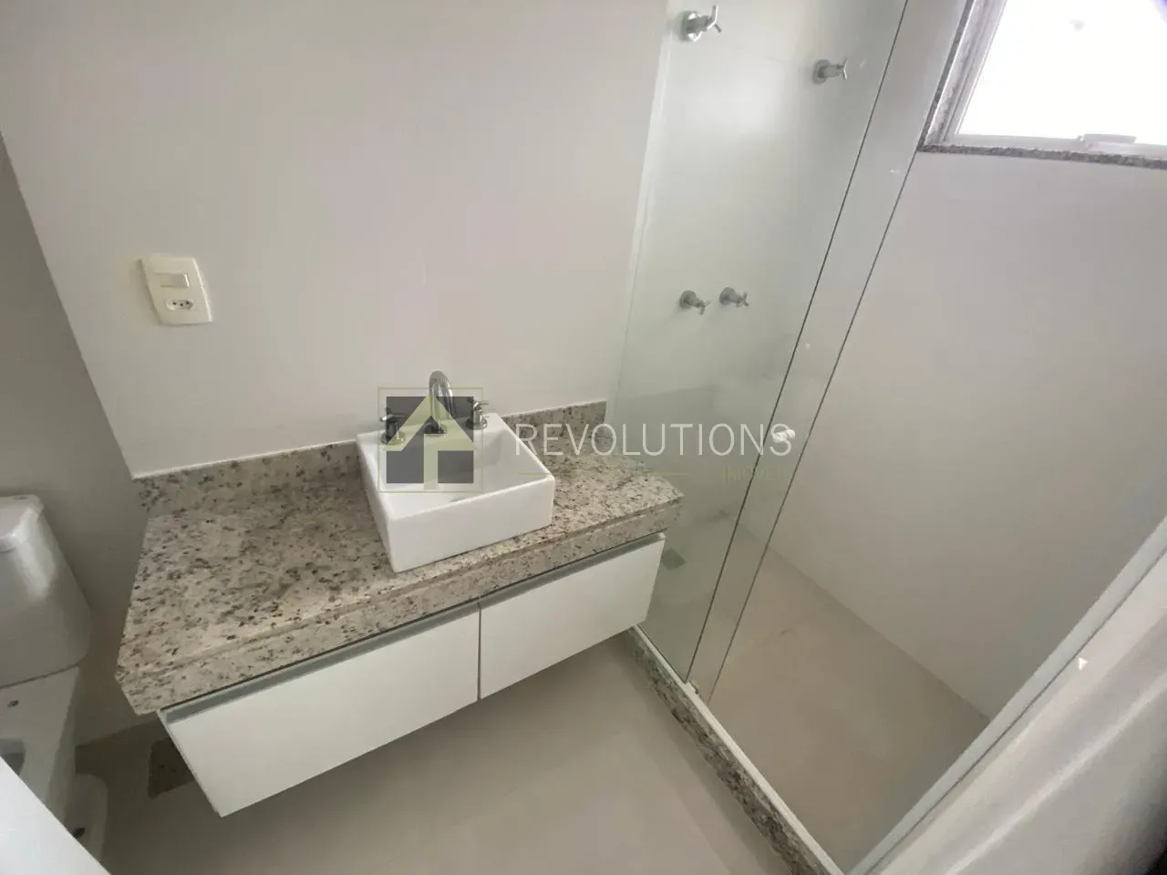 Apartamento de 3 quartos em condomínio com piscina — photo 8