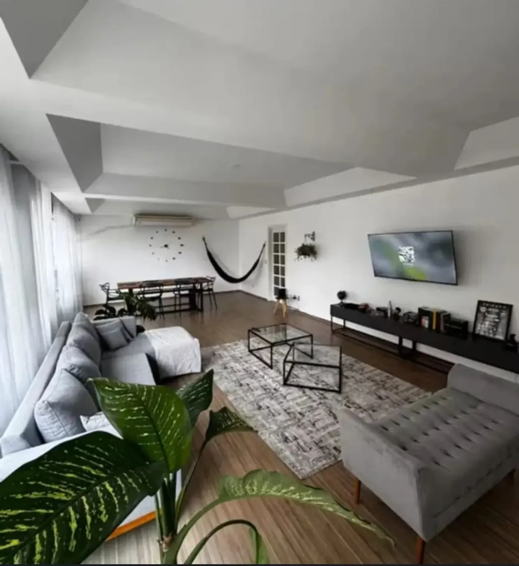 Арендная квартира с 4 спальнями и 190 м²