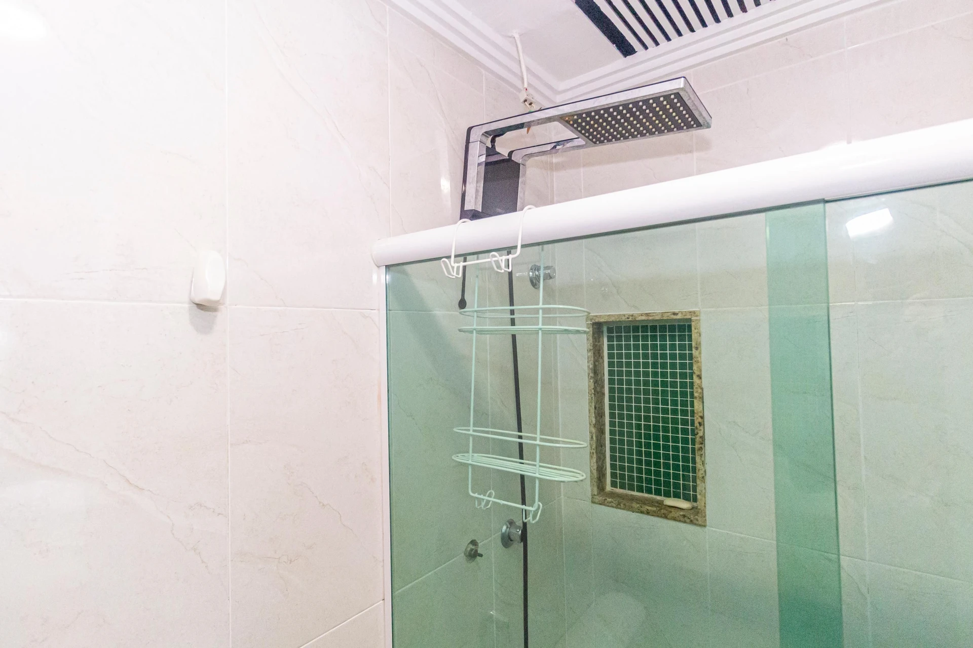 Apartamento mobiliado com 4 quartos e 3 banheiros — photo 53