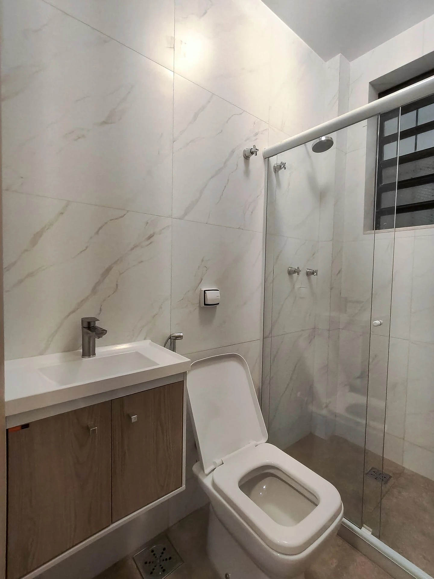 House for rent with 5 bedrooms and 8 bathrooms — photo 44