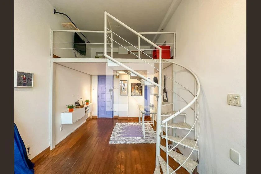 Furnished studio, 30 m², with floor-to-ceiling windows — photo 6