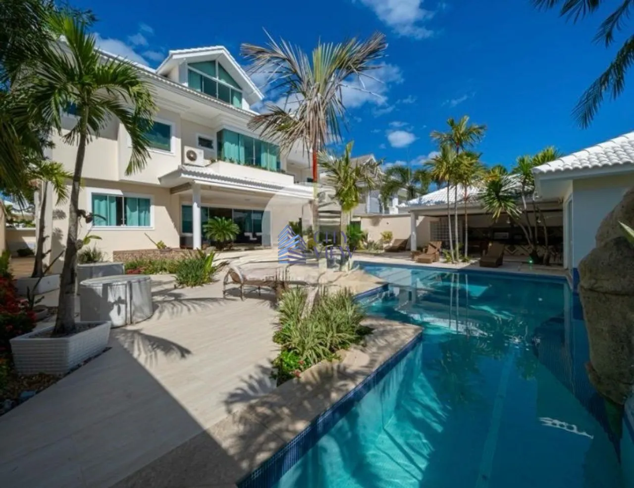 House with 5 bedrooms, 5 bathrooms and 5 parking, 1000 m² — photo 5