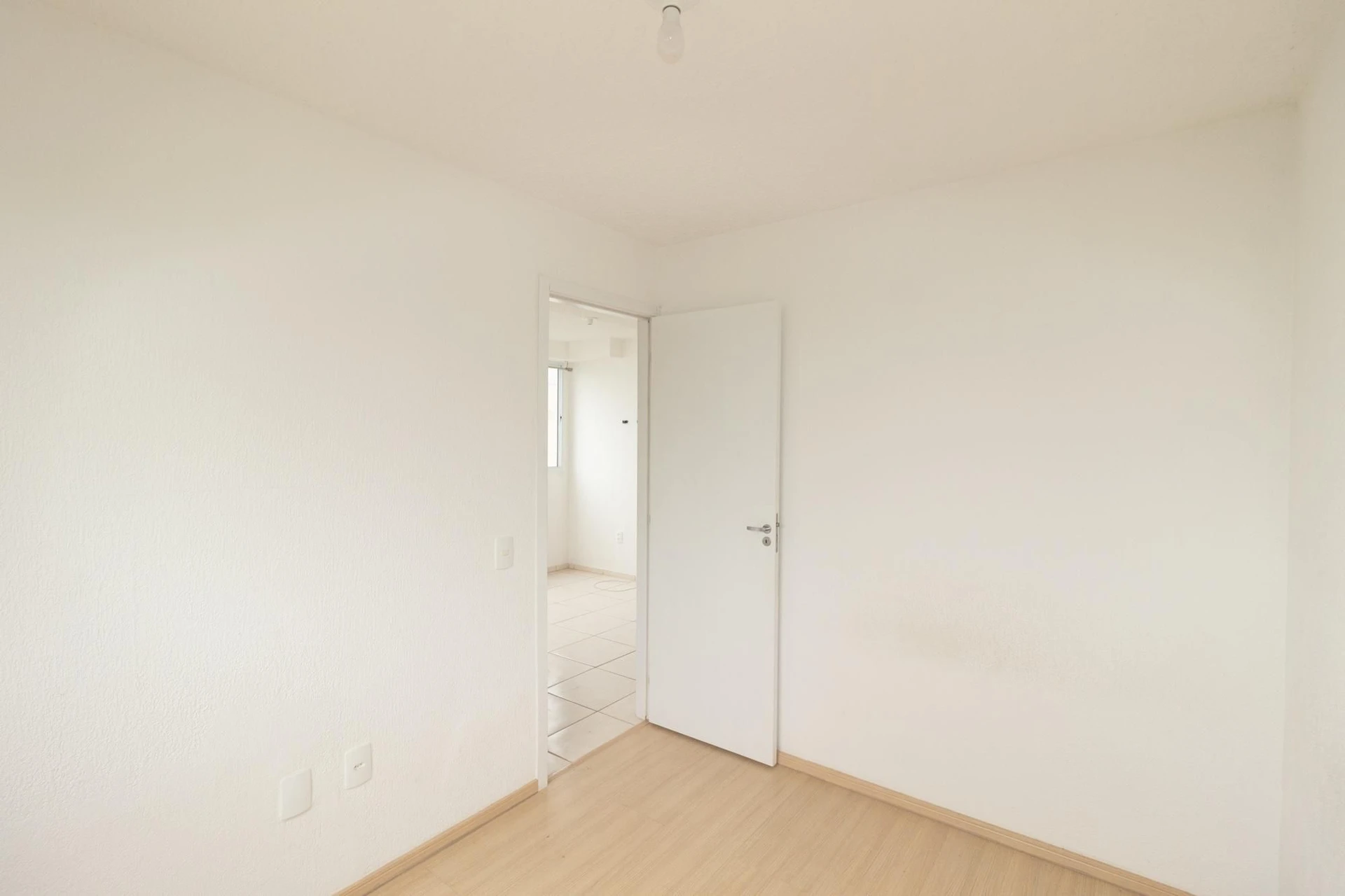 Apartamento de 2 quartos em condomínio com academia — photo 13