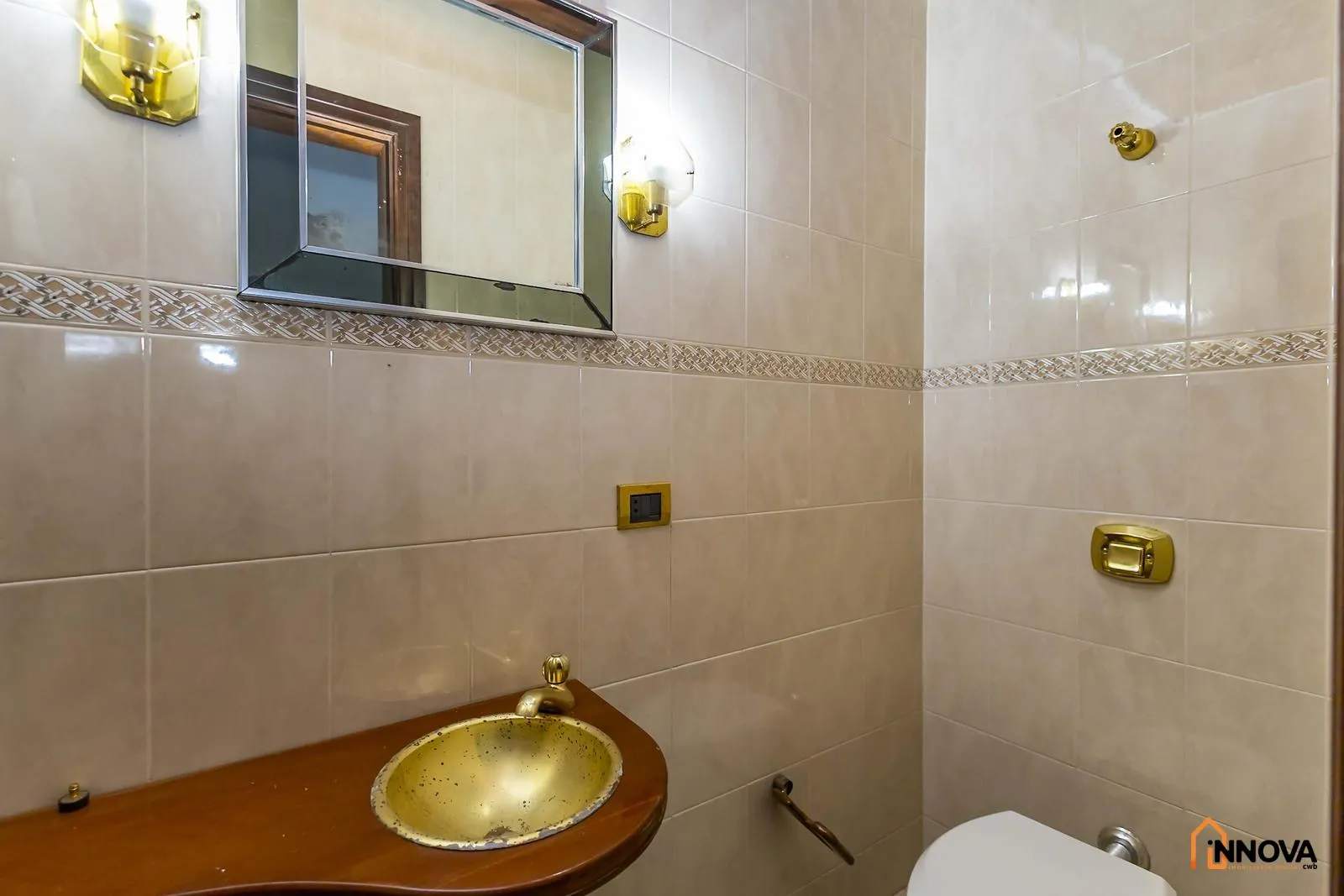 House with 5 bedrooms, 10 bathrooms, 5 parking spaces — photo 9