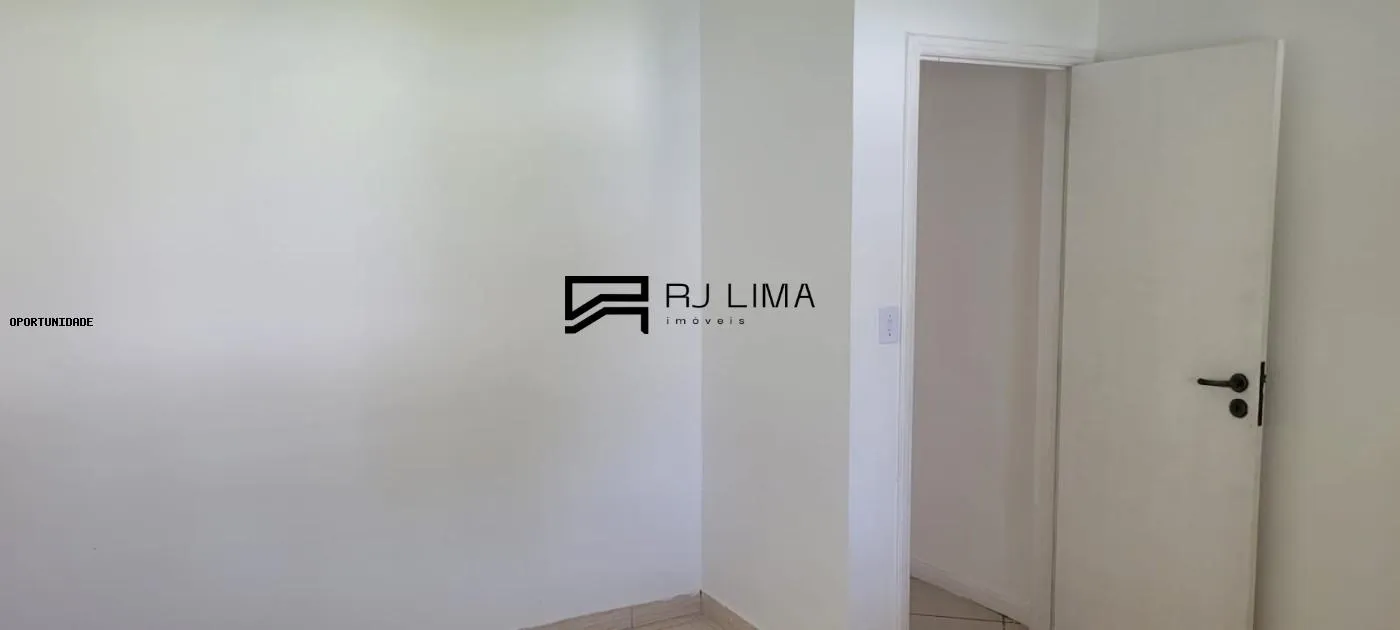 Casa em condomínio com 3 dormitórios e 220 m² — photo 34