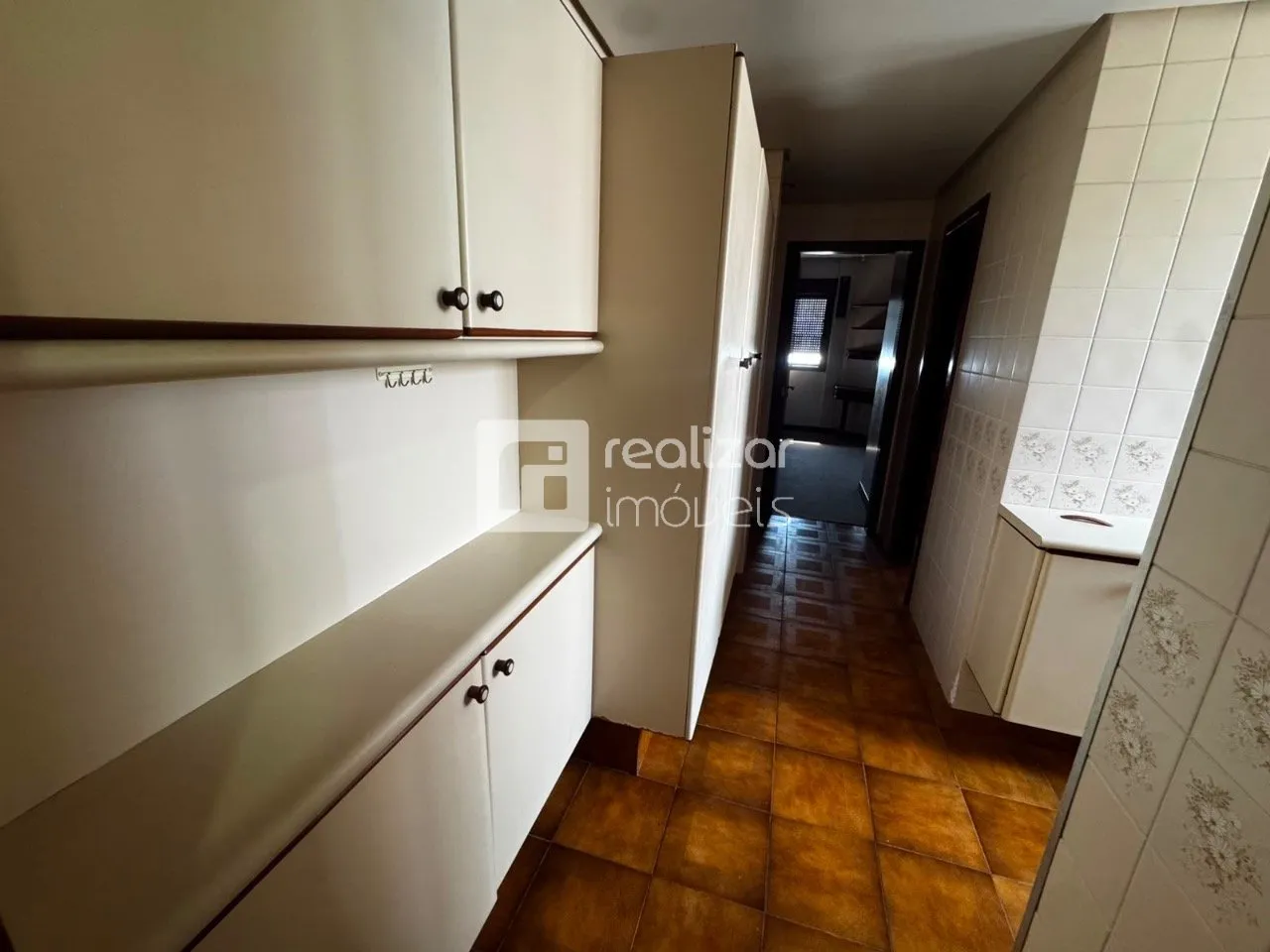 Apartamento de 290 m² com 4 dormitórios e varanda envidraçada — photo 49