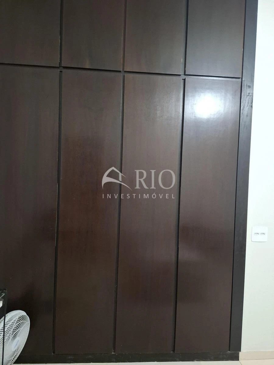 Unfurnished house with 4 bedrooms and 6 bathrooms, 945 m² — photo 28