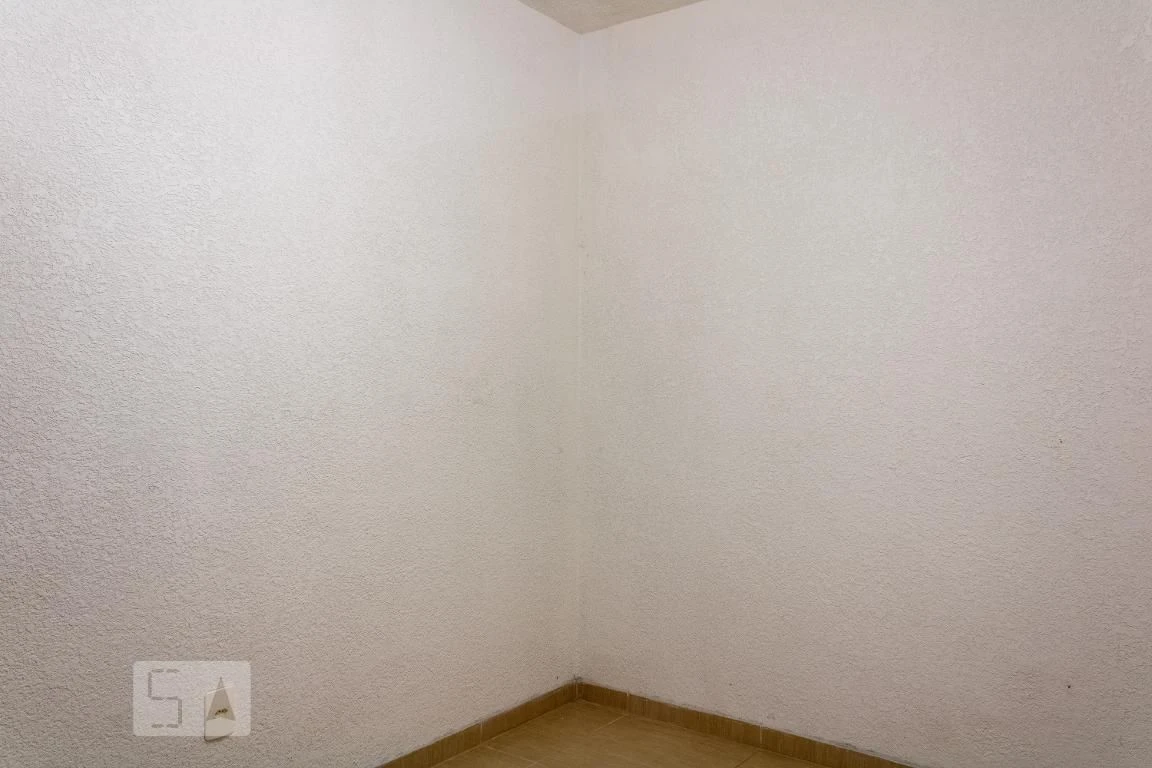 Apartamento com 2 quartos e área de lavanderia — photo 16