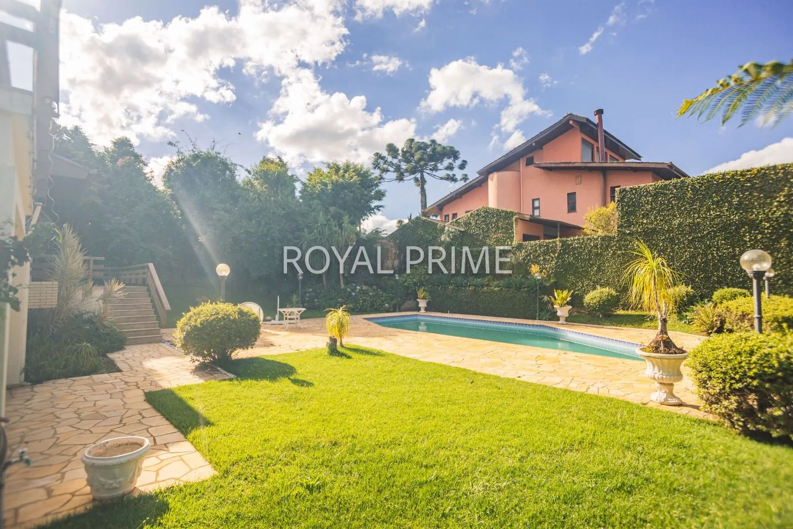 Furnished house in a gated community with 4 bedrooms and 5 baths — photo 8