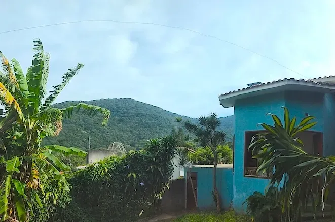 One-bedroom house with a fireplace in Florianópolis — photo 14