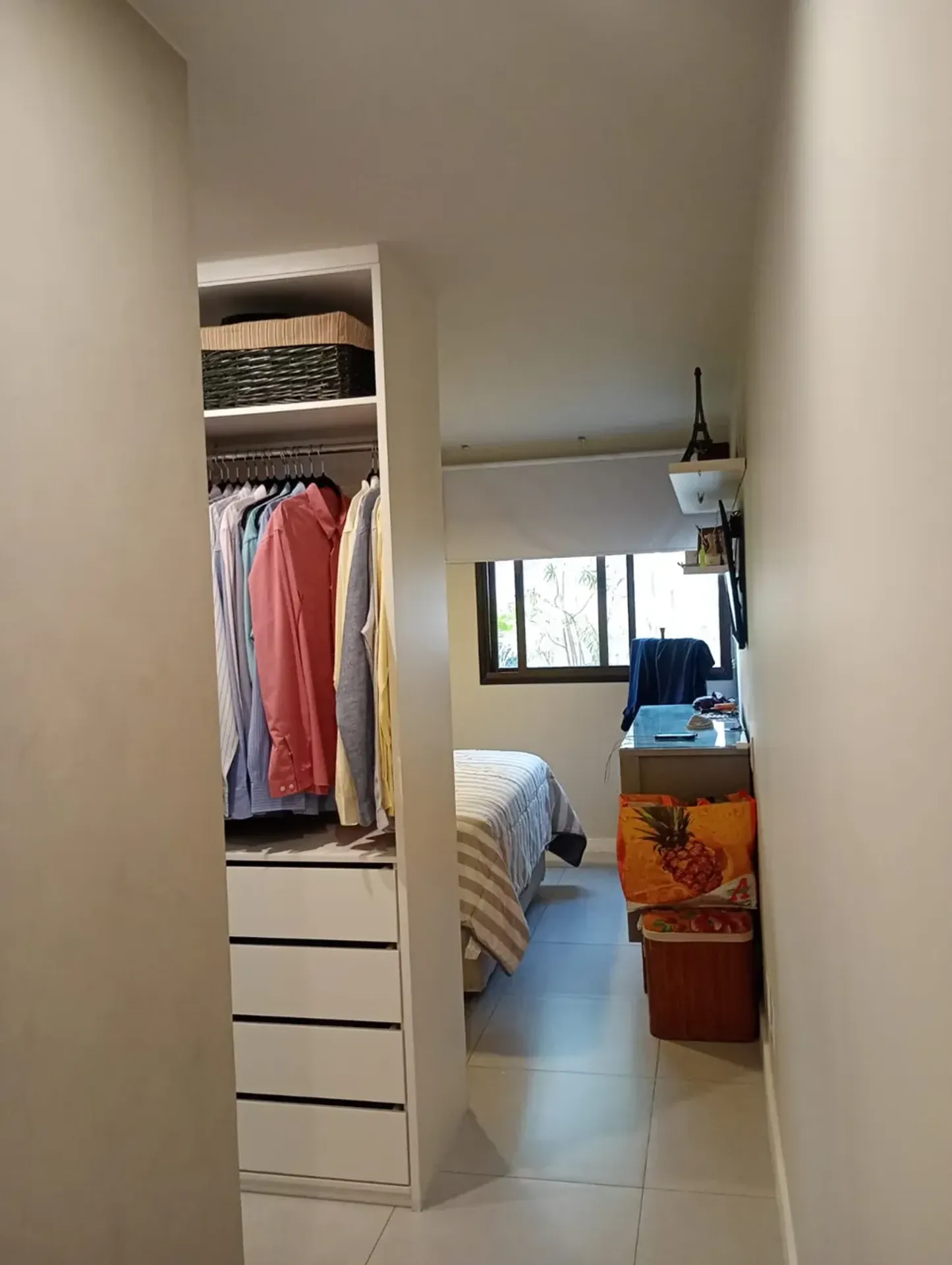 Furnished apartment with 3 bedrooms and 4 bathrooms — photo 21