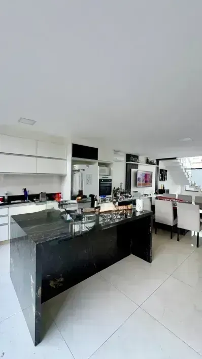 Casa com 5 suítes e piscina externa no condomínio — photo 20