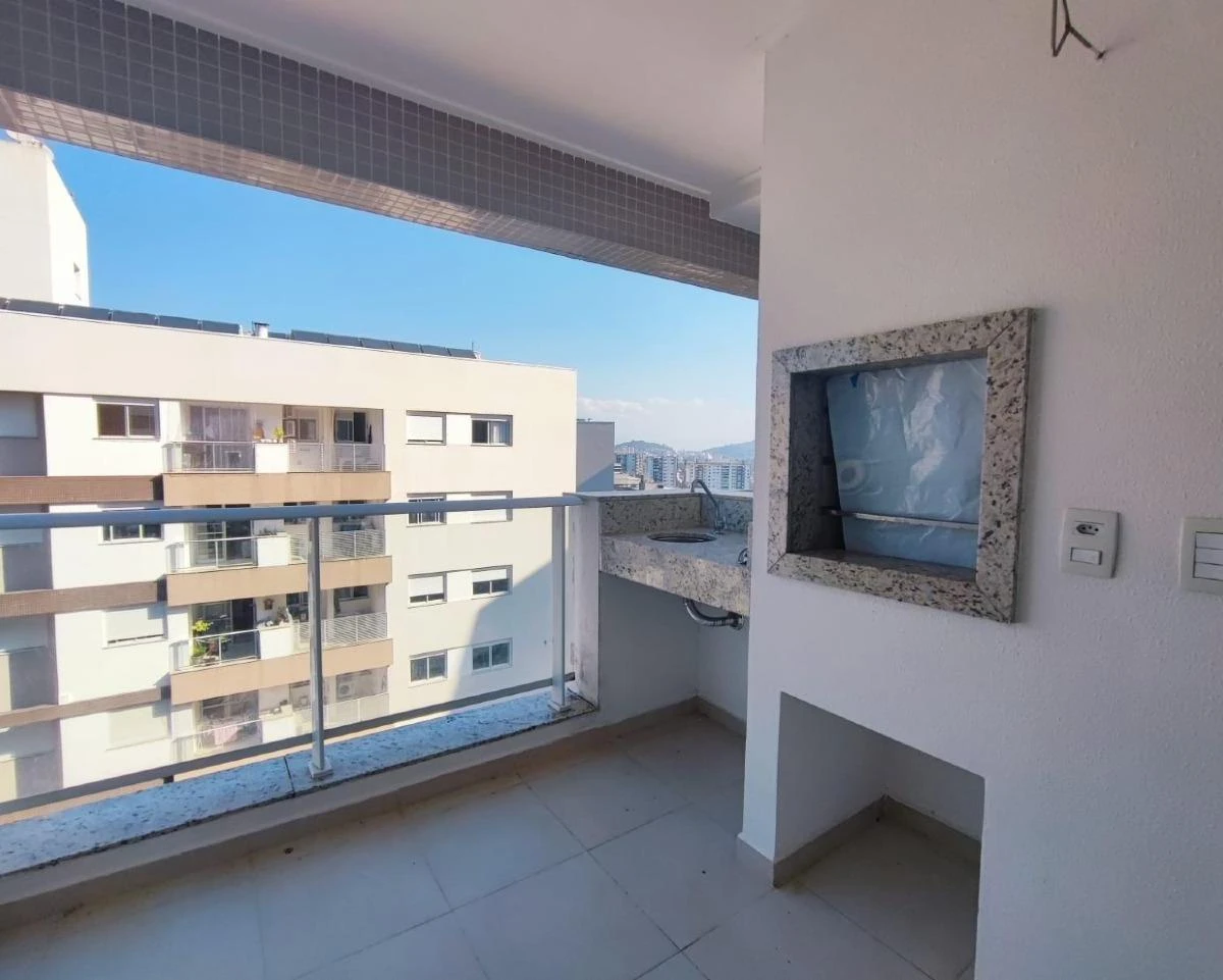 Apartment, 86 m², with a grill on the balcony — photo 6