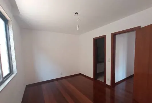 Apartment on the 1st floor with a glass-enclosed balcony — photo 28