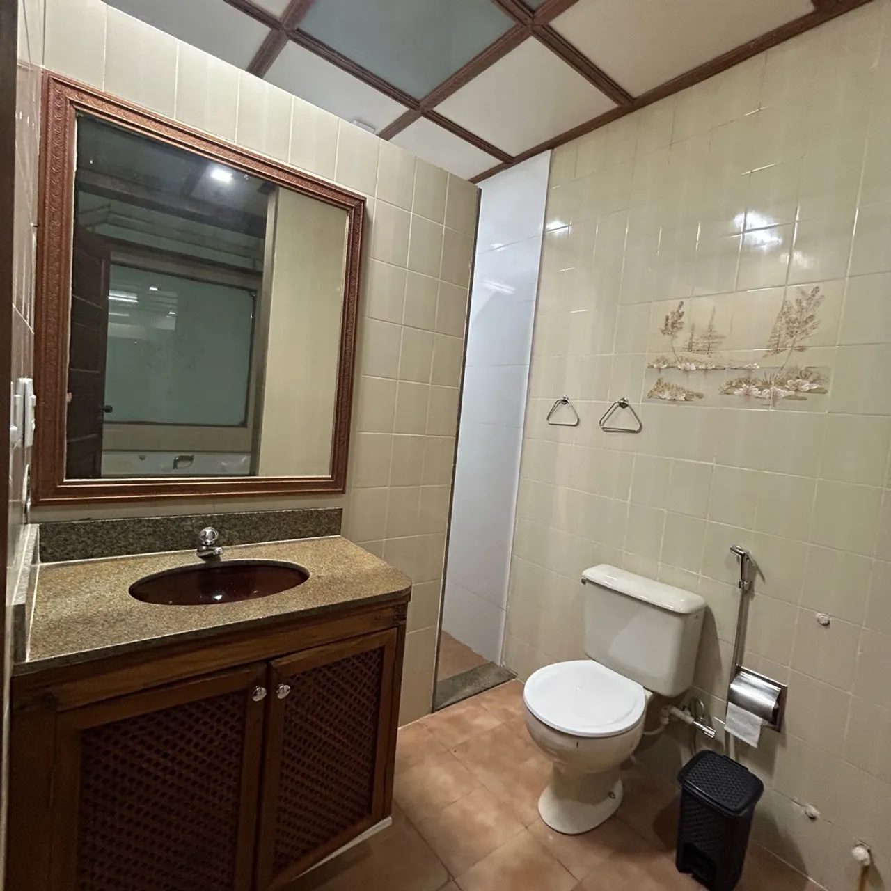 Bathtub in a one-bedroom apartment, 38 m² — photo 5