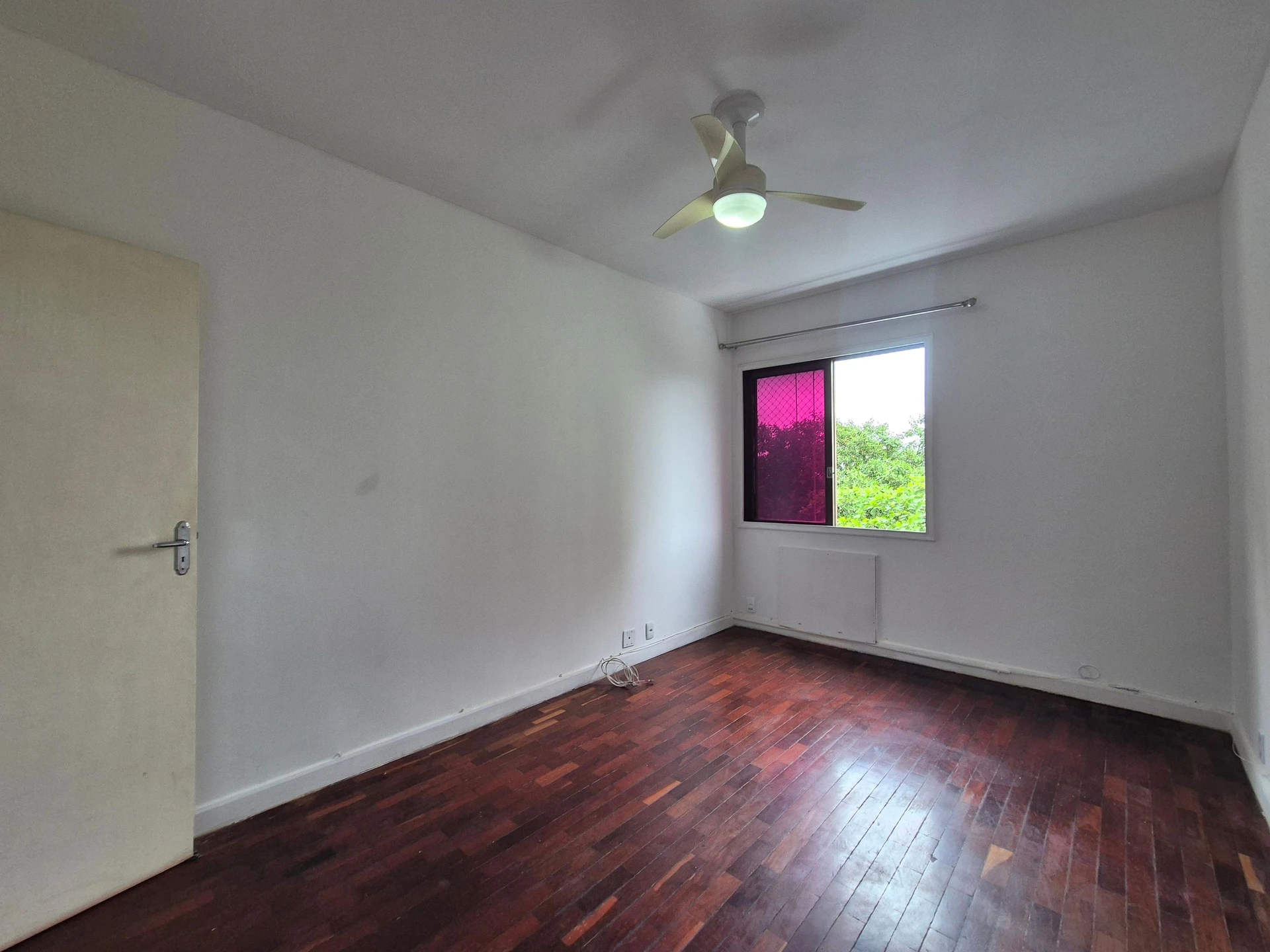 2-bedroom apartment in a building with a sauna — photo 36