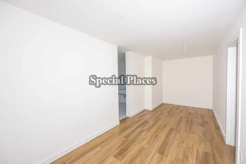Casa com 5 quartos e 5 banheiros, com cozinha integrada — photo 25