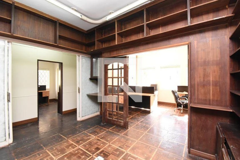 Casa com 5 quartos, 3 banheiros e cozinha separada — photo 30