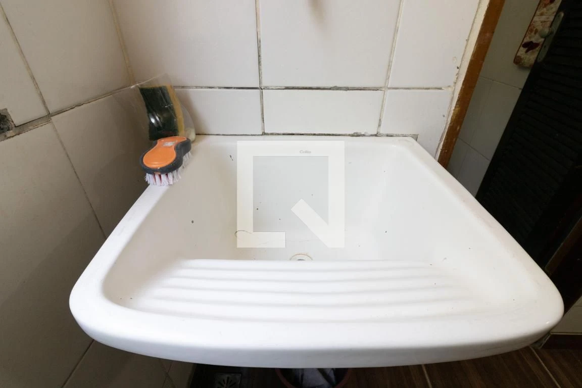 Furnished 2-bedroom apartment with 1 bathroom no parking — photo 16