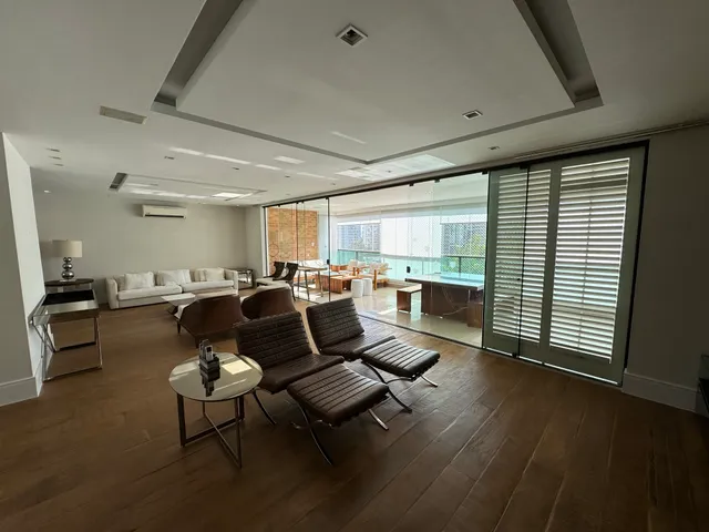Apartamento com 3 dormitórios e varanda envidraçada — photo 2