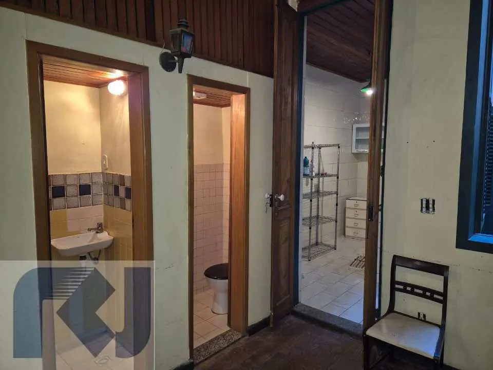 Unfurnished house with 1 bedroom, 3 bathrooms, 1 parking — photo 5