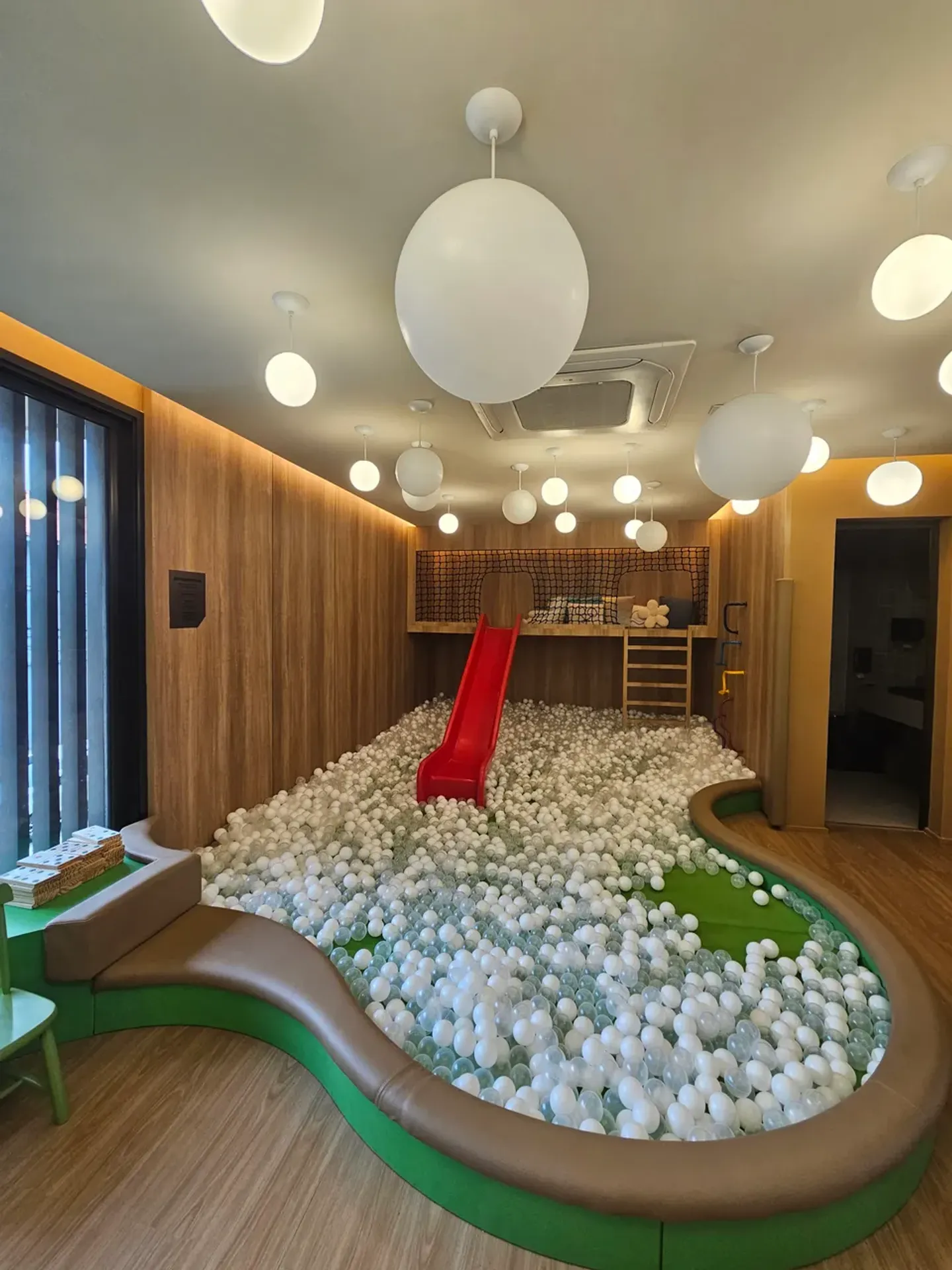 Apartment on the 5th floor with a private BBQ — photo 68