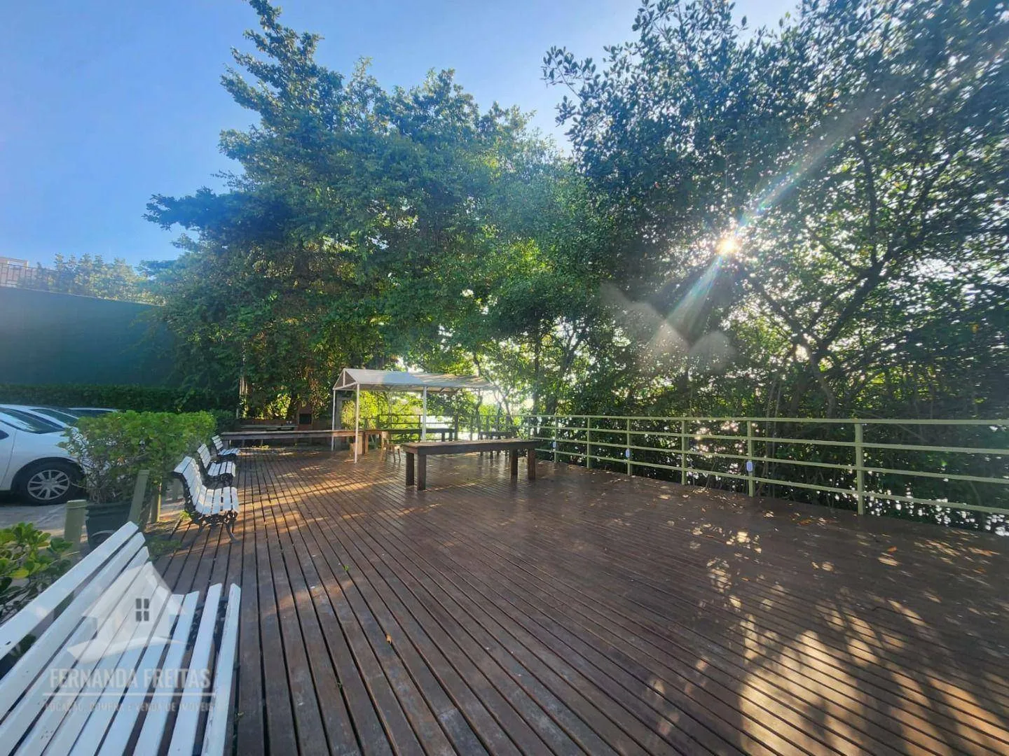 4-bedroom apartment with enclosed balcony and private garden — photo 20