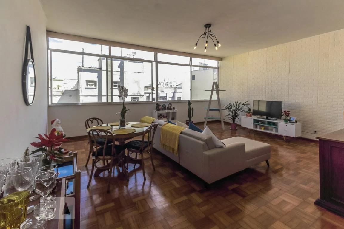Furnished 4-bedroom apartment with 3 bathrooms — photo 14