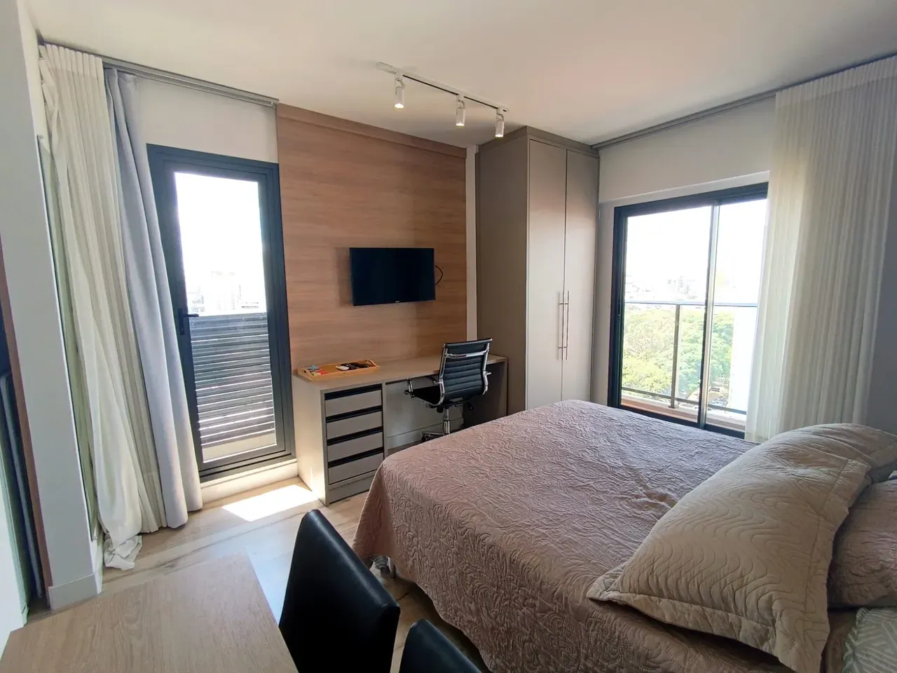 Apartamento amueblado de 30 m² con balcón en el 13º piso — photo 8