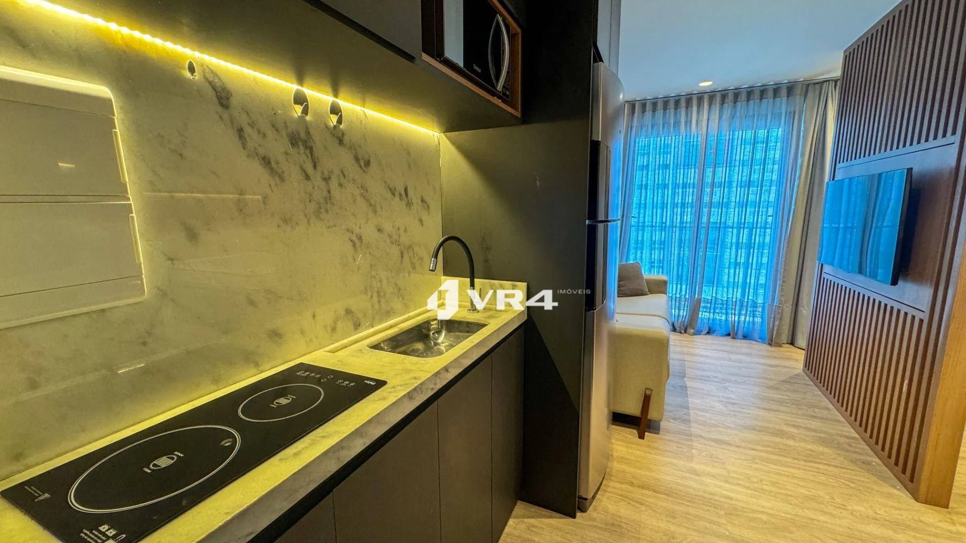 Мебльована студія з 1 спальнею та 29 м² — photo 2