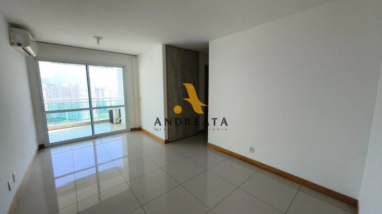 3-bedroom apartment with suite and enclosed balcony — photo 30