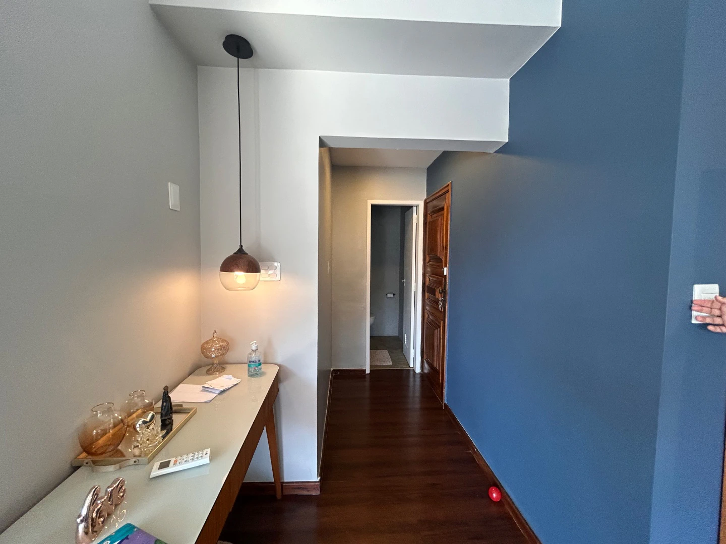 3-bedroom apartment with a terrace and mountain views — photo 25