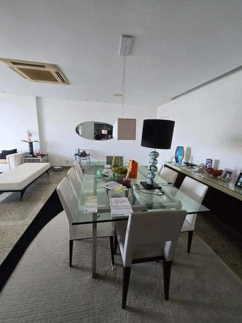 Furnished 200 m² apartment with 4 bedrooms and 3 parking — photo 2