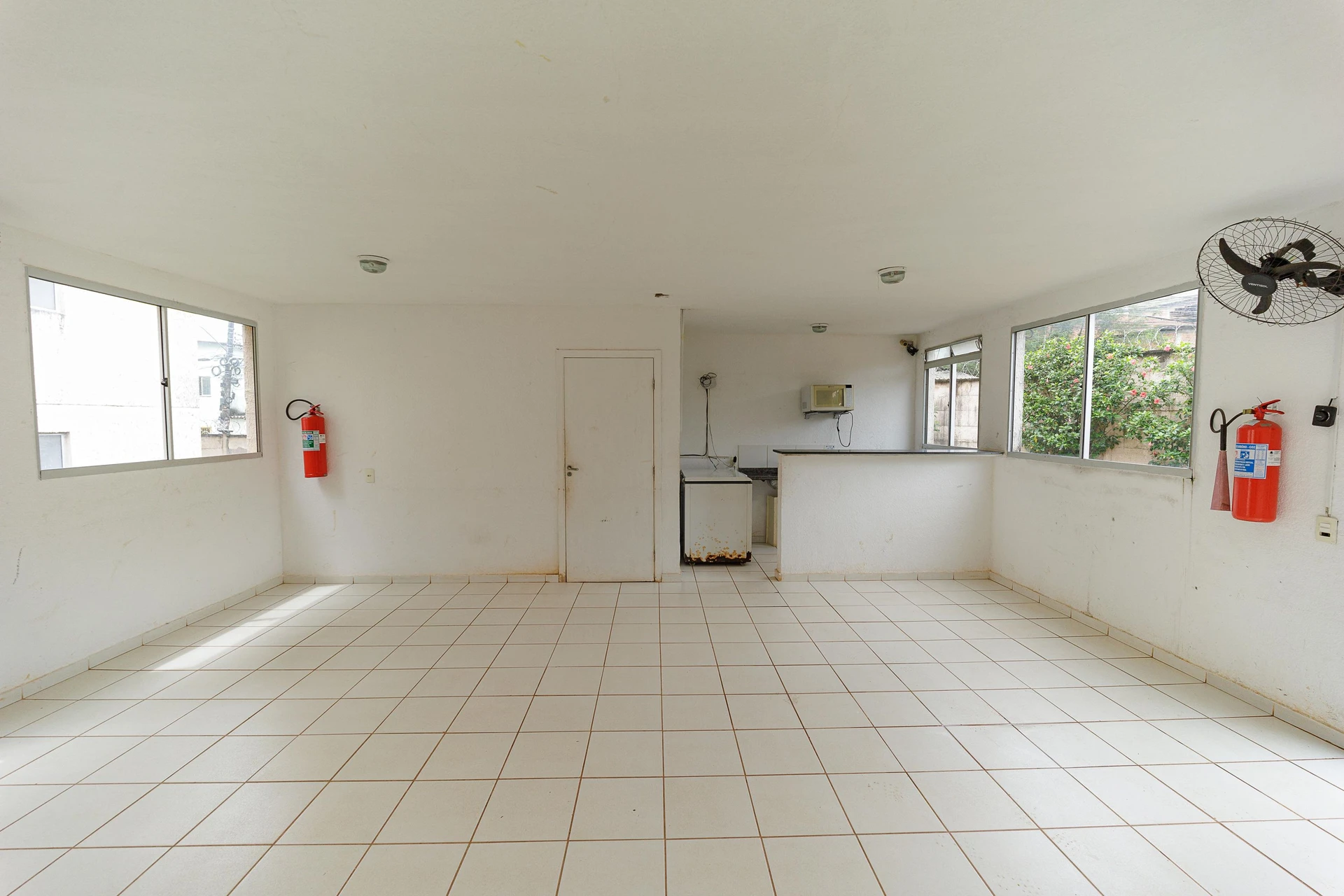 Apartamento de 2 quartos com varanda gourmet